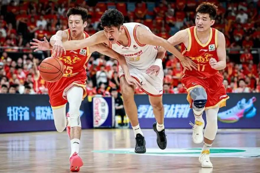 人人体育 赛季冲刺阶段盘点：五大联赛争冠与保级形势观察榜单